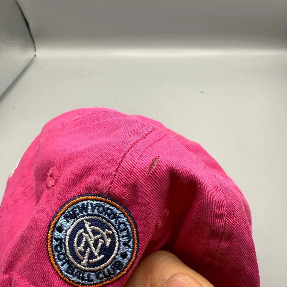 Nueva York City FC Sombrero Niños Infante Rosa Adidas MLS Correa Elástica Gorra Trasera Nueva Foto 3 de 4