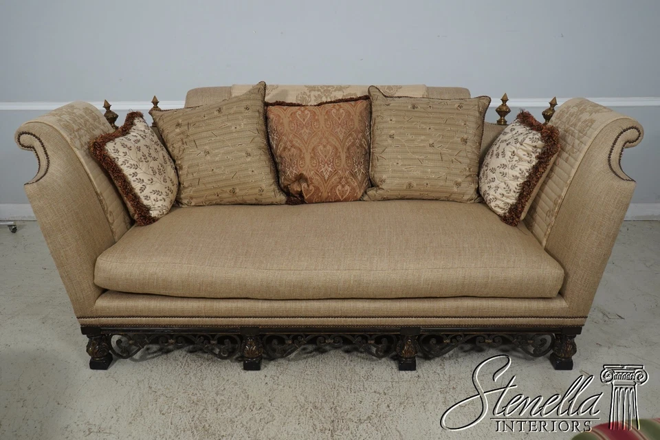 63865EC: Sofá tapizado estilo continental MARGE CARSON Foto 2 de 4