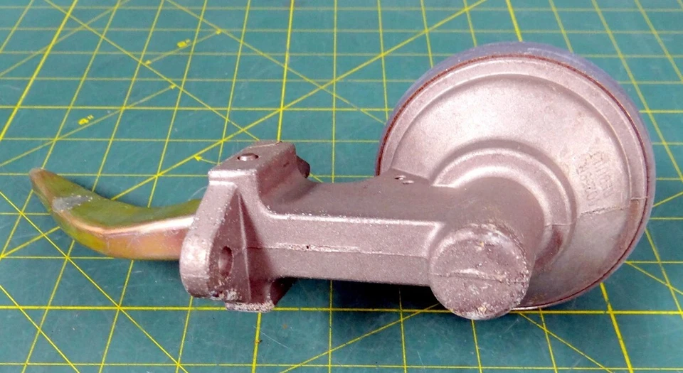 Bomba de combustible Airtex reconstruida 40259 para Chevrolet Corvette 1965-1966 Foto 3 de 4