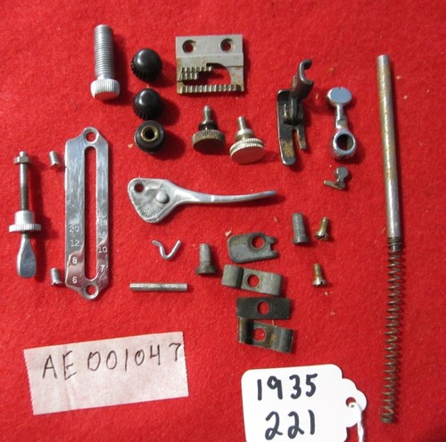 1935 VINTAGE SINGER MODEL 221 FEATHERWEIGHT SEWING MACHINE MISC PARTS AE001047