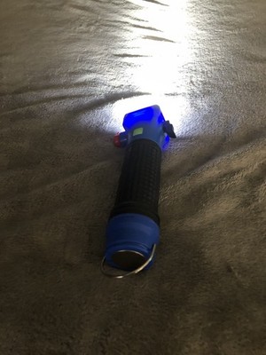 SecureBrite COB Pop-Up Emergency Auto Tool Light   NEW