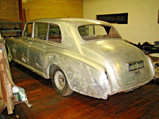 ROLLS ROYCE COACHBUILT CLOCK PHANTOM DAWN WRAITH. THE LARGEST BENTLEY INVENTORY