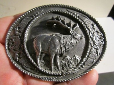 1991 WILD DEER SCENE BELT BUCKLE VERY HEAVY - GW-26