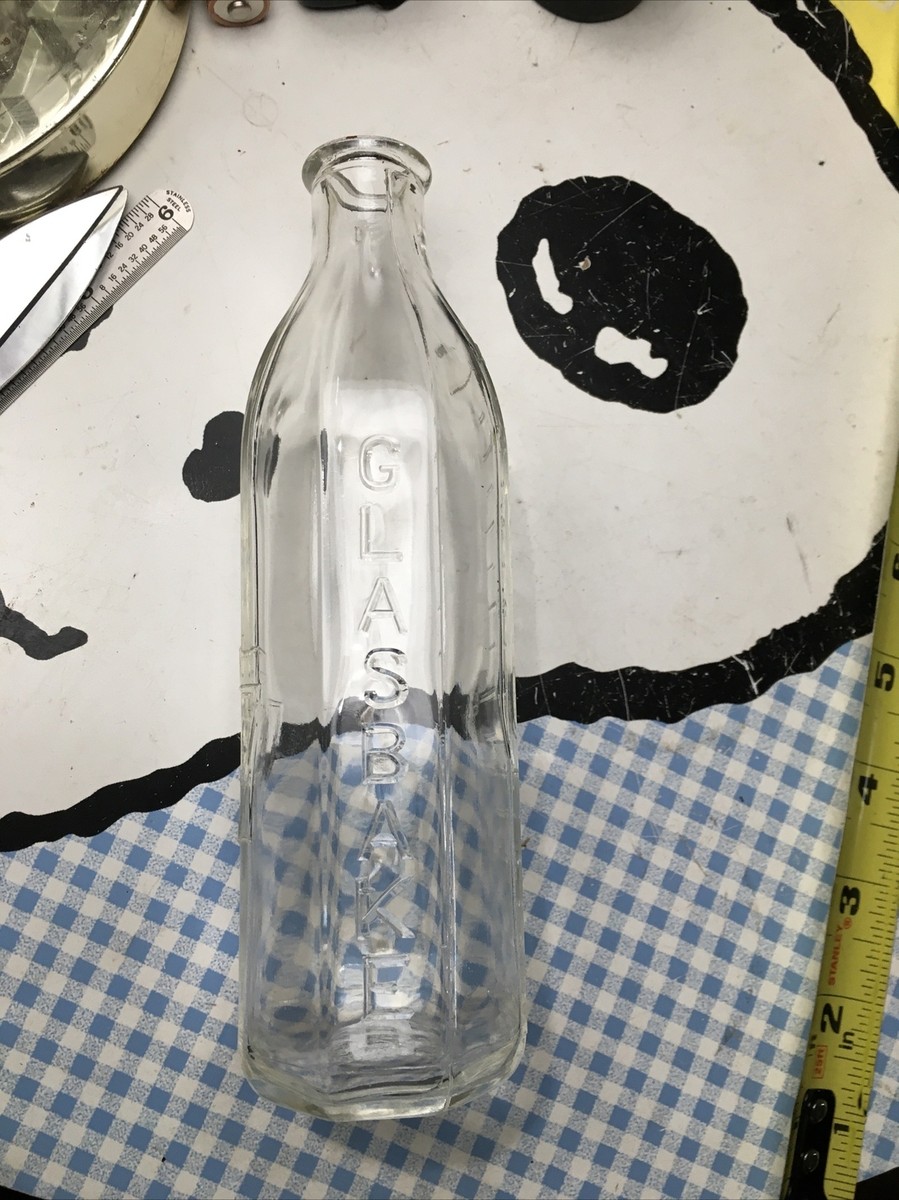Vintage 8 oz. McKEE NURSER baby bottle marked GLASBAKE U.S.A. 7