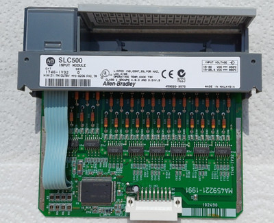 NEU Allen-Bradley 1746-IV32 SLC 500 Digitales Eingangsmodul 32-Pt - Serie D - offen