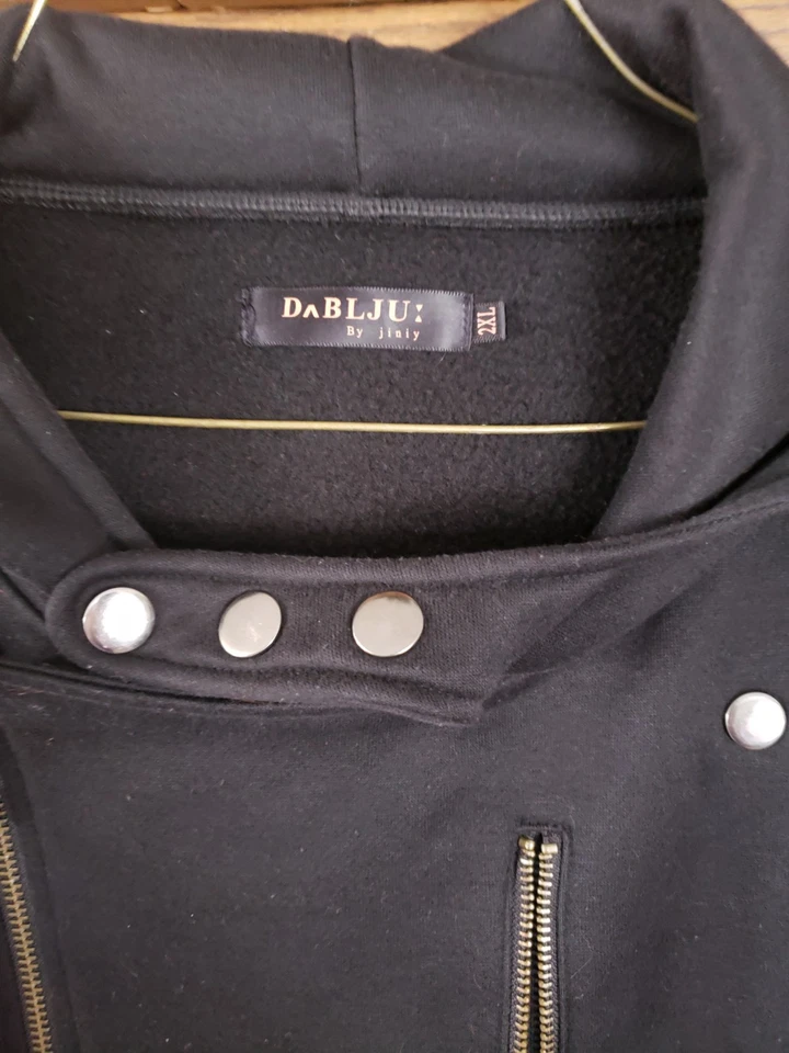 Jaqueta de Moto DaBLJU by Jiniy-Preta Lã - Imagem 4 de 4