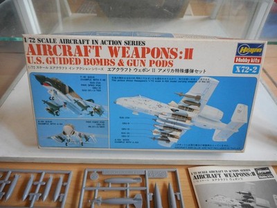 Modellbausatz Hasegawa Aircraft Weapons II US Guided Bombs & Gun Pods auf 1:7...