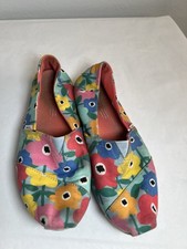 Toms Floral Slip Ons Woman's Size 7 Pre- owned