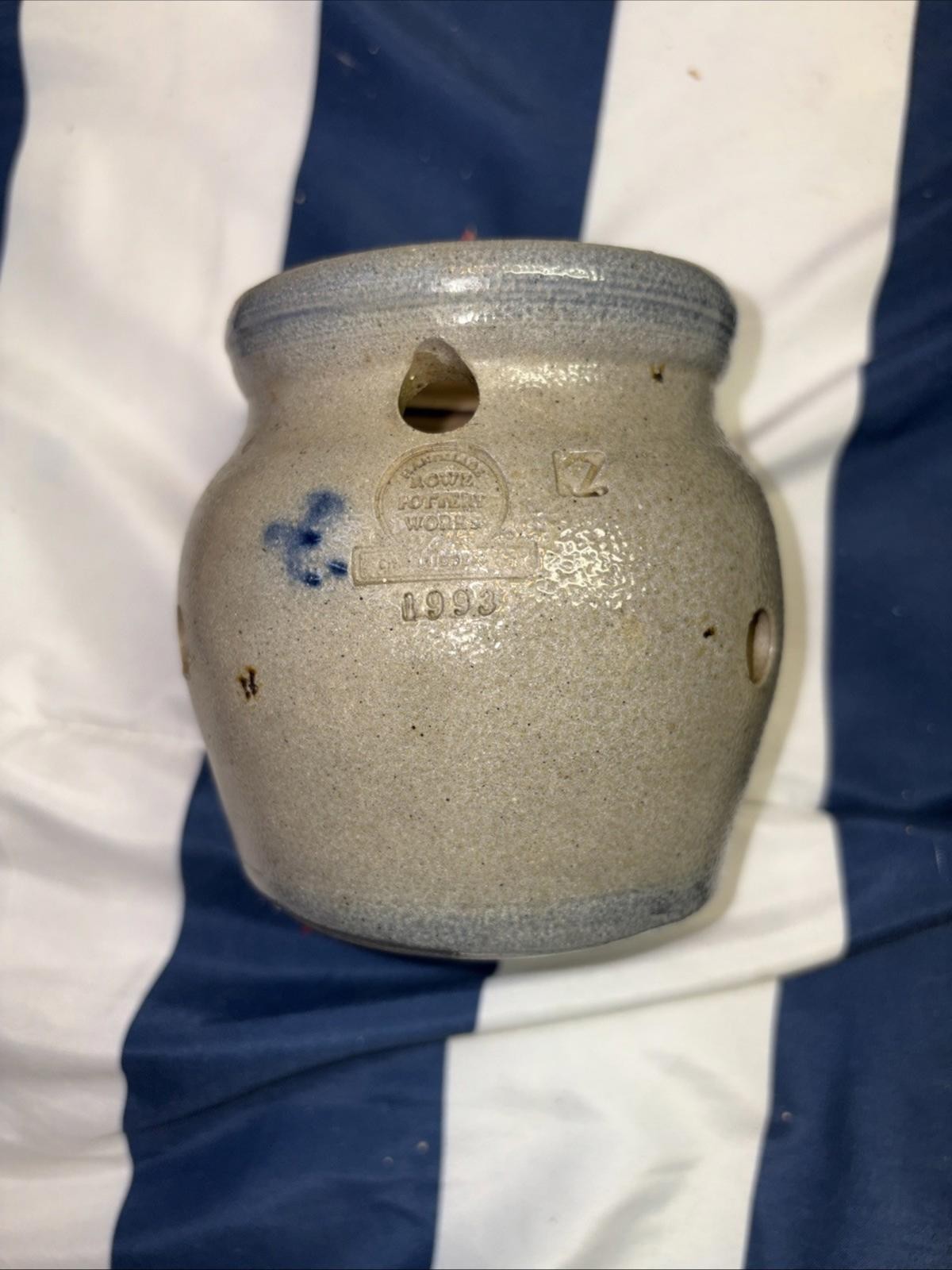 Vtg Rowe Pottery Works Decorated Garlic Jar With Lid 1993 Salt Glaze Pottery