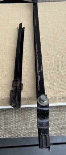 MAZDA ROTARY 1970-78 RX2 CAPELLA SEDAN GENUINE RHF WINDOW GLASS CHANNEL GUIDES!! - Picture 12 of 15