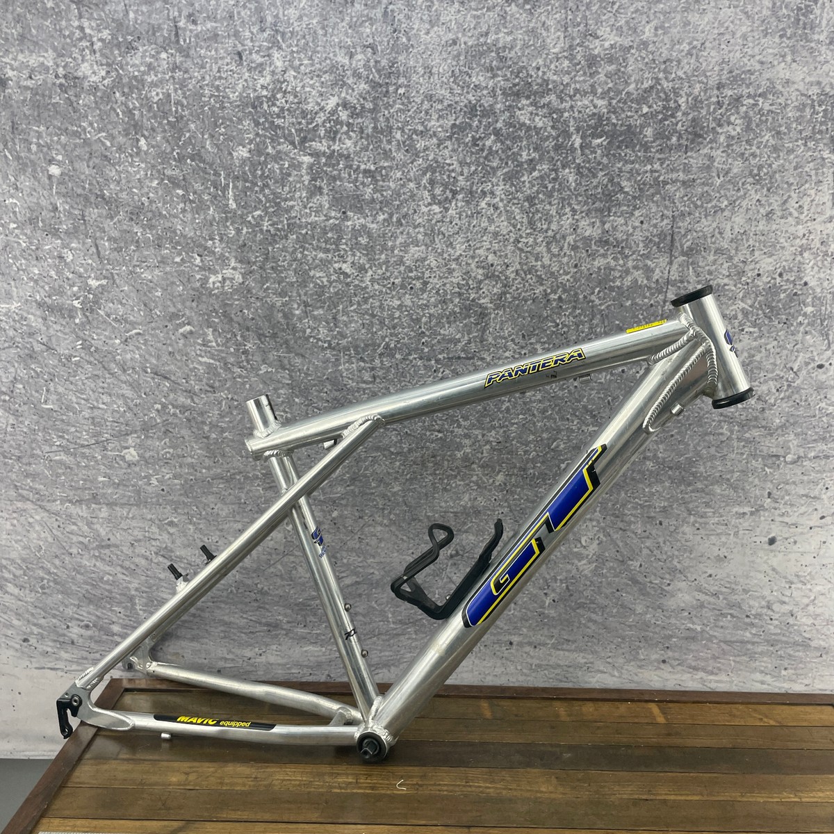 Vintage GT Pantera Frame 16 in Small 90s MTB Alloy ATB 135
