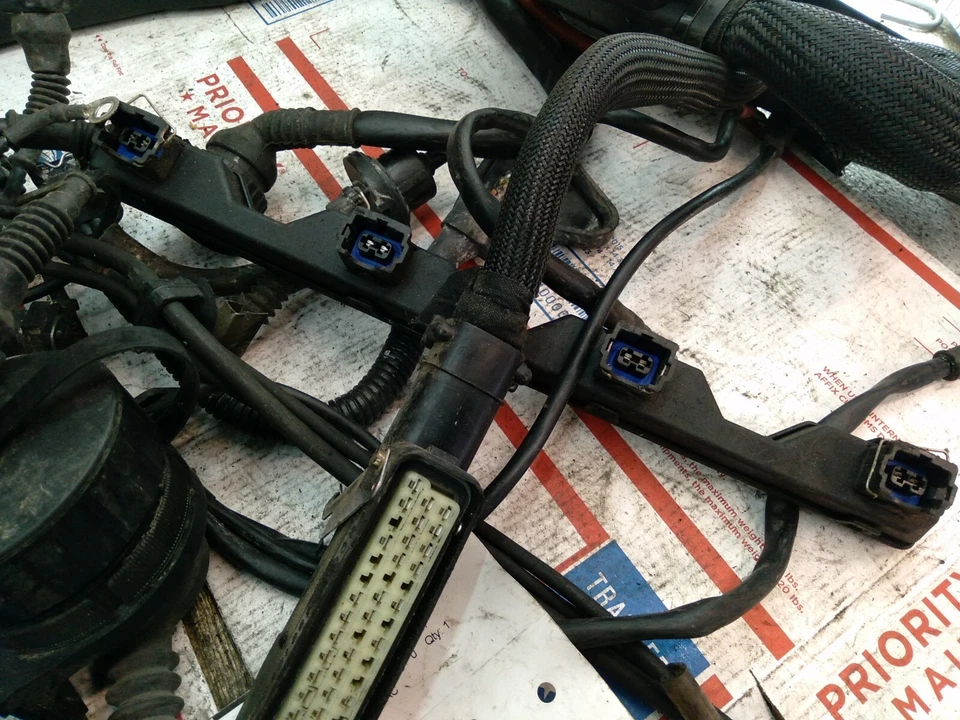 1995 BMW 318I RWD 1.8 AT ENGINE BAY WIRE WIRING HARNESS OEM  - Image 4 of 4
