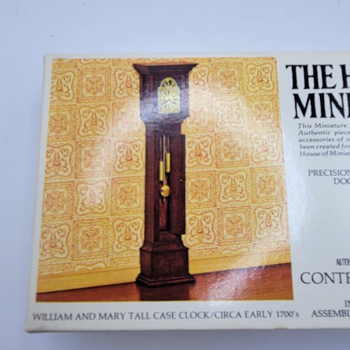 Bambola vintage House of Miniatures n.40018 William e Mary cassa alta orologio 1/1 - Foto 3 di 7