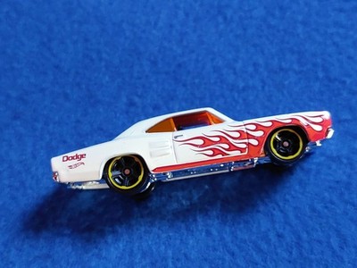 Hot Wheels '69 Dodge Coronet Superbee HW FLAMES 2018, NEU ohne OVP.