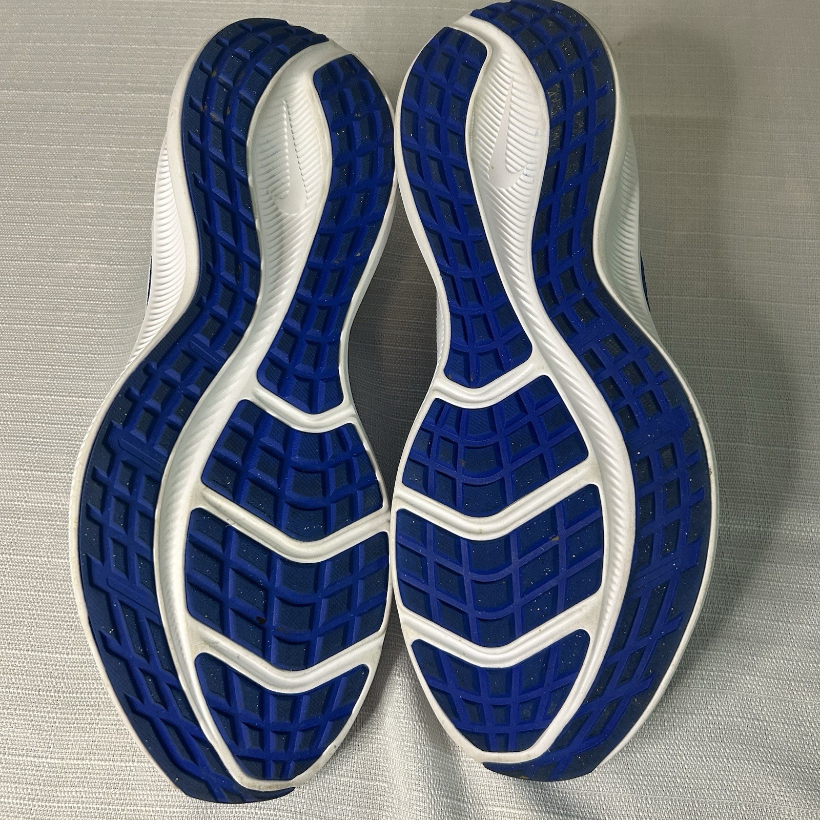 Nike Downshifter Mens Shoe SZ  11 EUR 45  UK 10 C19981-001 White Blue EUC thumbnail 7