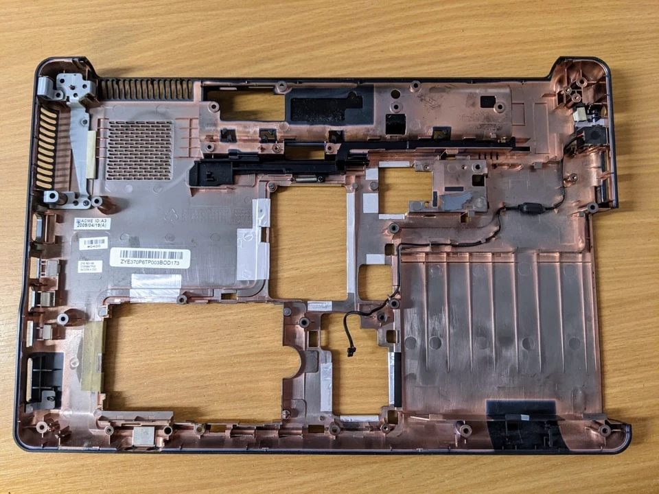 HP Compaq Presario CQ61 G61 Base Bottom Lower Plastic Case Chassis 370P8BATP20 - Image 2 of 2