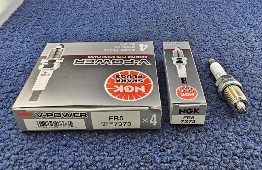 QTY 4 NGK 7373 FR5 V-Power Spark Plug Fits 1998-2000 Mercedes Benz SLK230