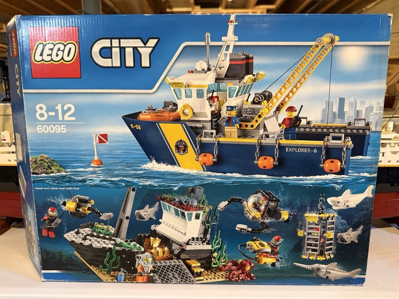 LEGO Boat Hull Explorer-6 Ocean Exploration Ship 60095