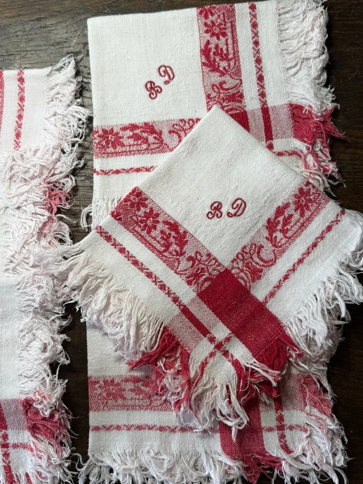 TEXTILE ANCIEN - LINGE DE TABLE - 6 SERVIETTES Brodées B.D. - Photo 2/4