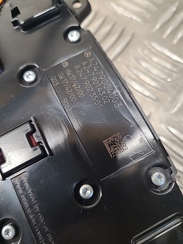 2019 MERCEDES A180D CENTRE TOUCH PAD SWITCH A2479004003 - Picture 6 of 6