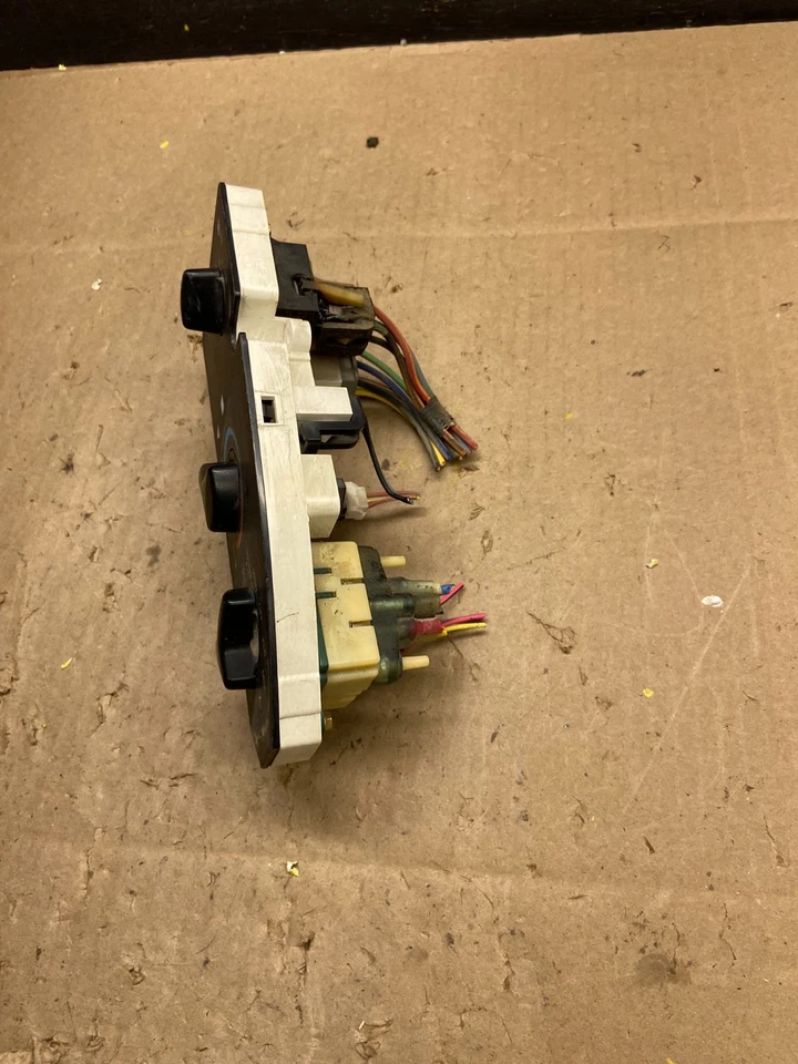 Ford Van Econoline E150 E250 1997-2014 calefacción climatizador ventilador control U4740 DG Foto 4 de 4