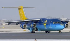 Avro RJ-100 RJ100 Malmo Aviation Plane Desktop Wood New Model Large Scale 1/72