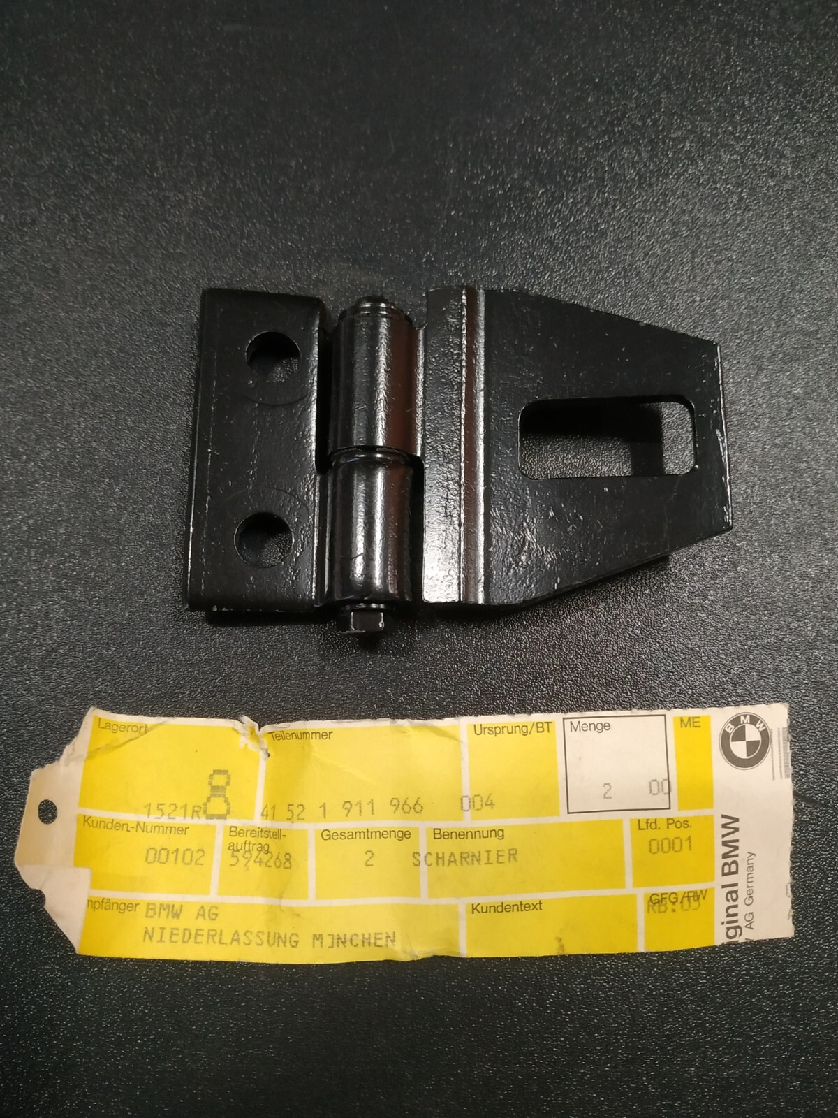 BMW E30 front door disconnectable hinge right lower !NEW! !GENUINE 