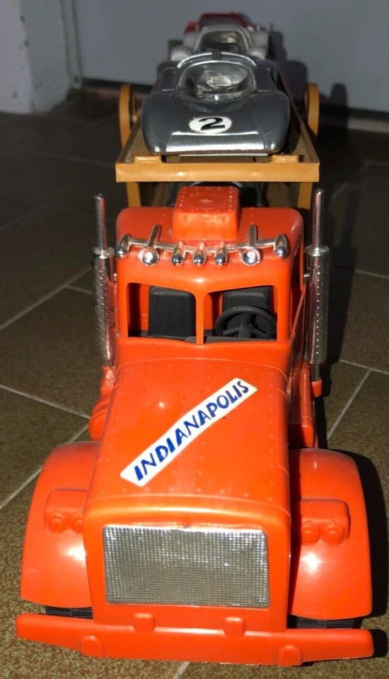 Giocattolo Polistil P48 porta auto bisarca scala 1:32 6 auto e scatola originale - Immagine 4 di 4