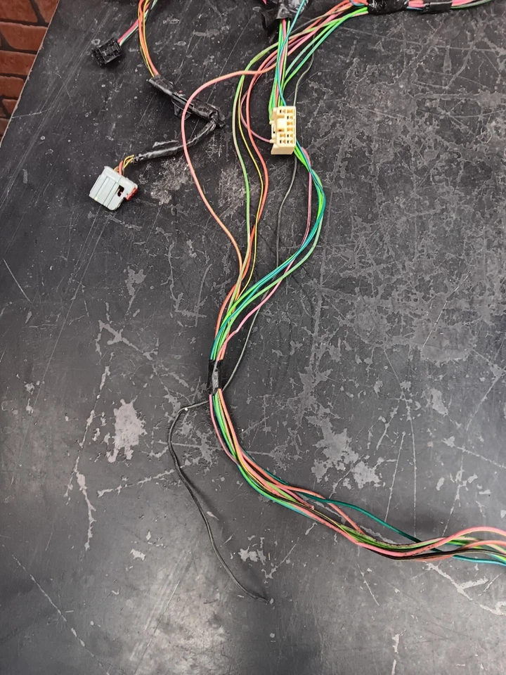 Arnés de cableado de panel de instrumentos Dodge Caliber 2007-2008 05084239AE Foto 3 de 4