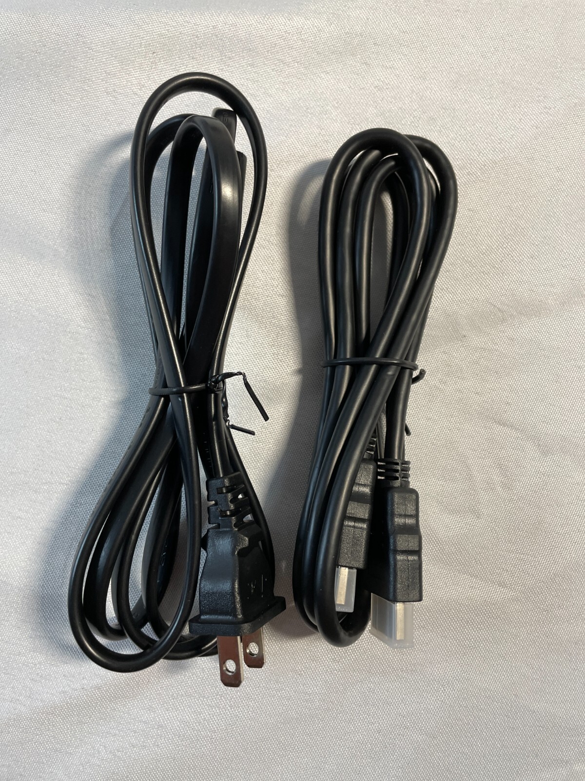 VIZONY DP04 White Portable Wi-Fi Bluetooth Display Zoom Mini Video Projector