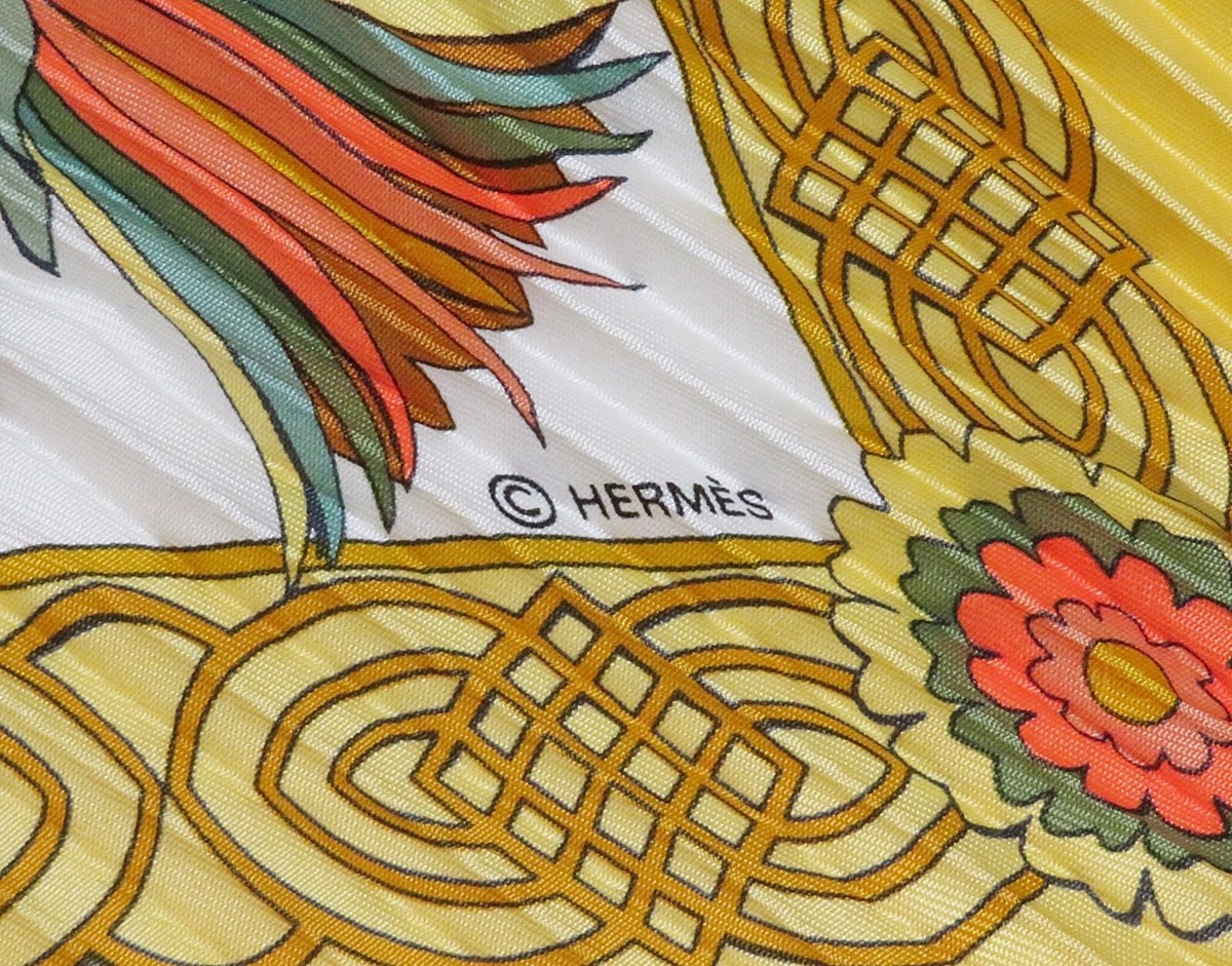 HERMES◆ Silk in Classique Sesame◆ Silk'In Compact wallet | Hermès USA