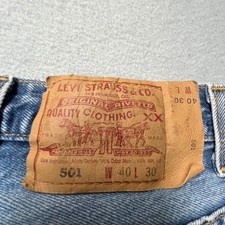 Vintage Levis jeans 501 xx blue denim Made in USA Mens 40x30 36x30 Med Wash