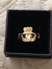 SOLID 14k YELLOW GOLD AND DIAMOND CLADDAGH RING SIZE 6.5