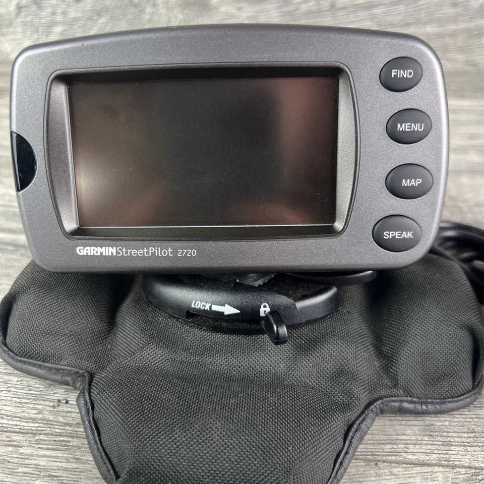Garmin StreetPilot 2720 GPS Navigator Untested Mount Cables & Manual Bundle - Image 2 of 4