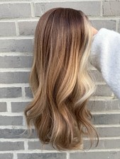 Perücke Braun Blond Strähnen wellig Mittell...
