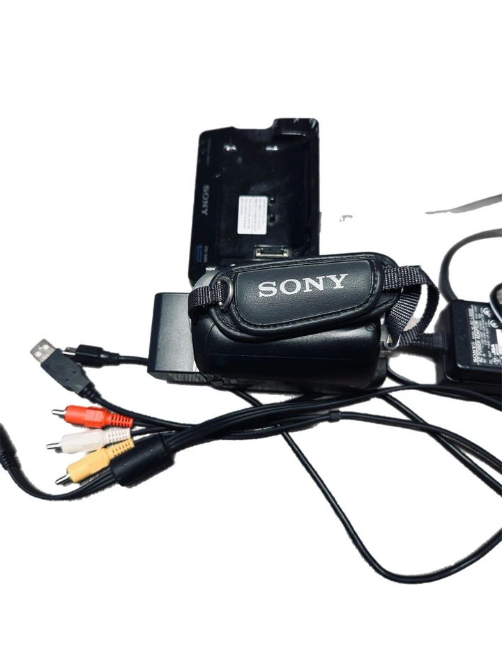 Sony DCR-SR42 plateado 40 veces zoom óptico SD con acoplamiento y todos los cables de alimentación Foto 3 de 4