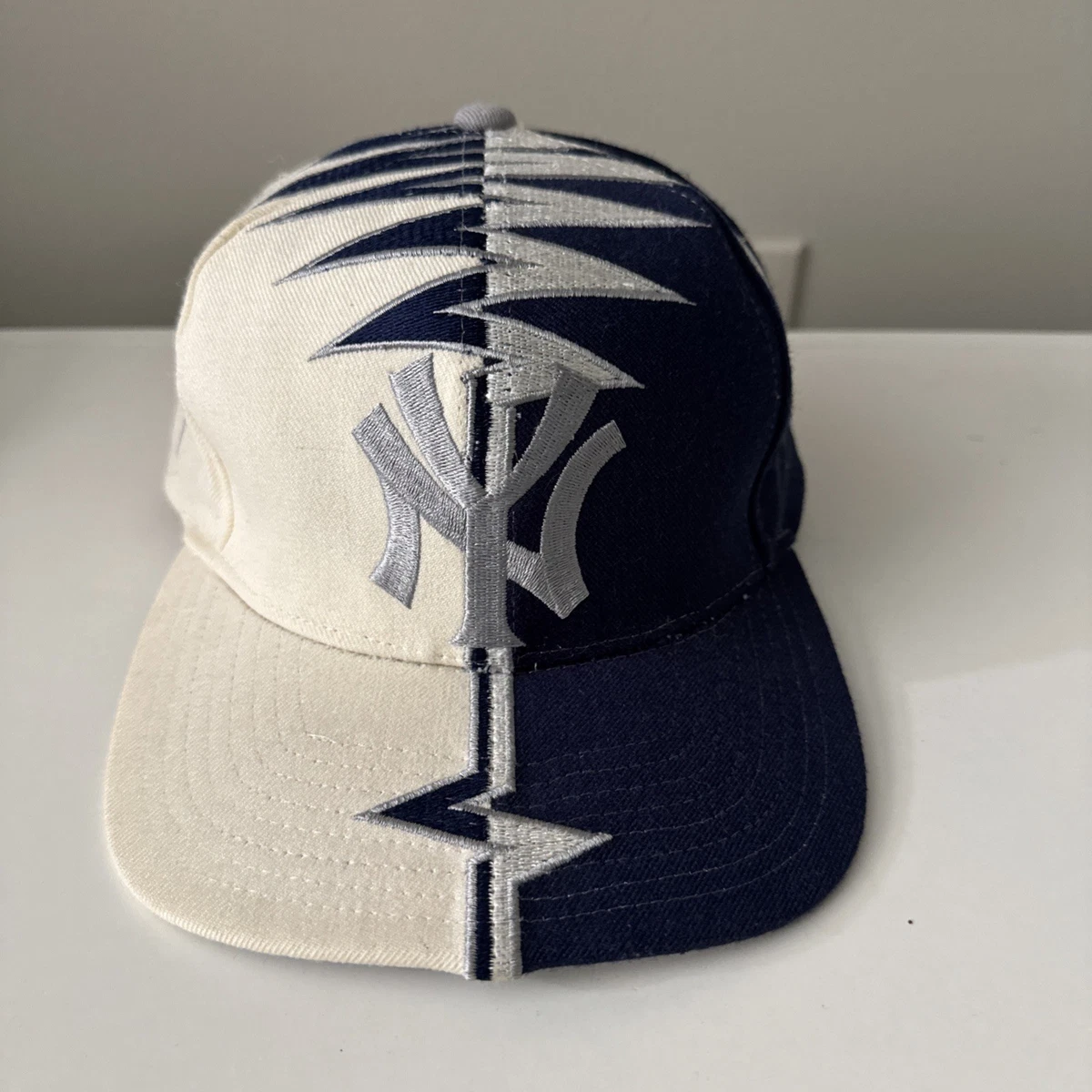 Preços baixos em Starter New York Yankees Sports Fan Boné, Chapéus