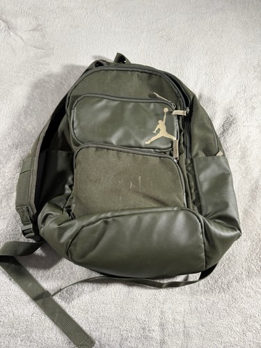 NIKE JORDAN Green ESSENTIALS BACKPACK BOOKBAG