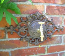 WASSERHAHN MIT ZIERROSETTE GRÜNDERZEIT STIL GARTENDEKO GUSSEISEN LANDHAUSSTIL