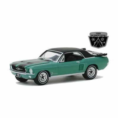 Greenlight GL30113 1/64 1967 FORD MUSTANG COUPE SKI COUNTRY SPECIAL - LOVELAND
