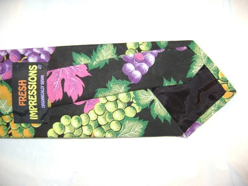 FRESH IMPRESSIONS FRUIT Tie - Picture 2 of 3