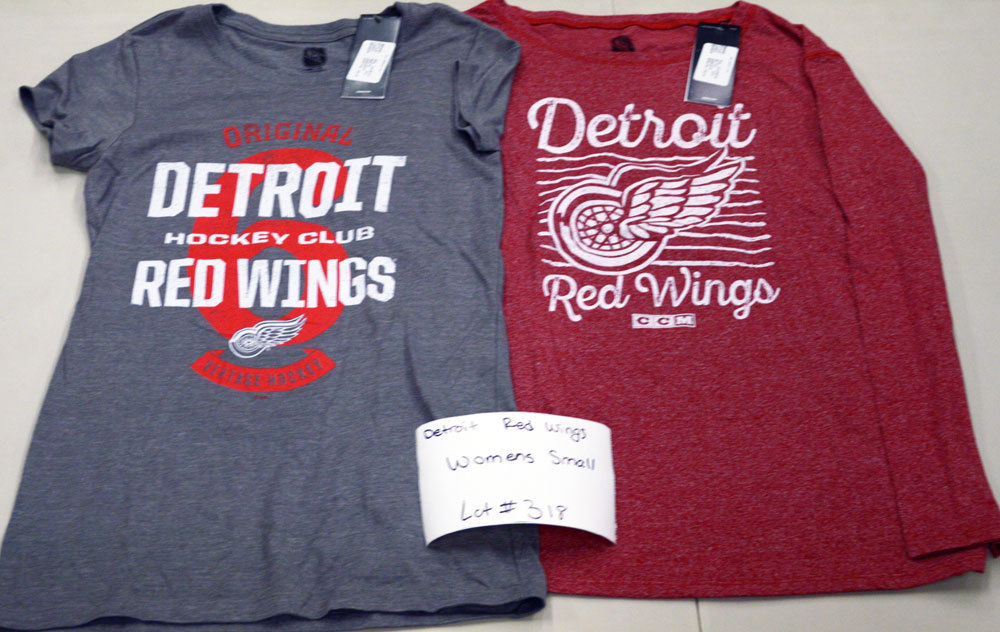 CCM Women's Detroit Red Wings Long Sleeve Shirt and Short Sleeve Tee Small