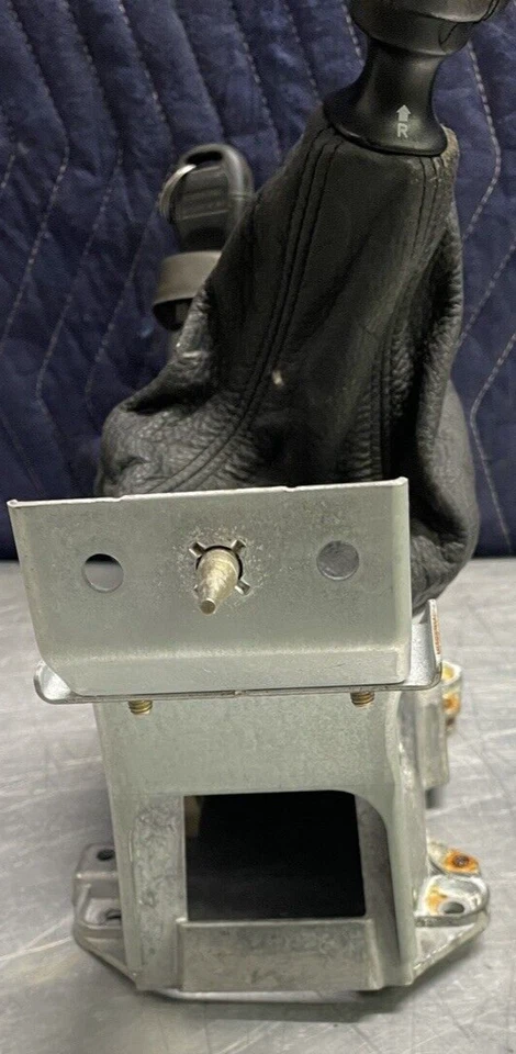 2000-2010 Saab 9-5 MT Ignition & Shifter Assembly W/Key W/Shift Knob Foto 4 de 4