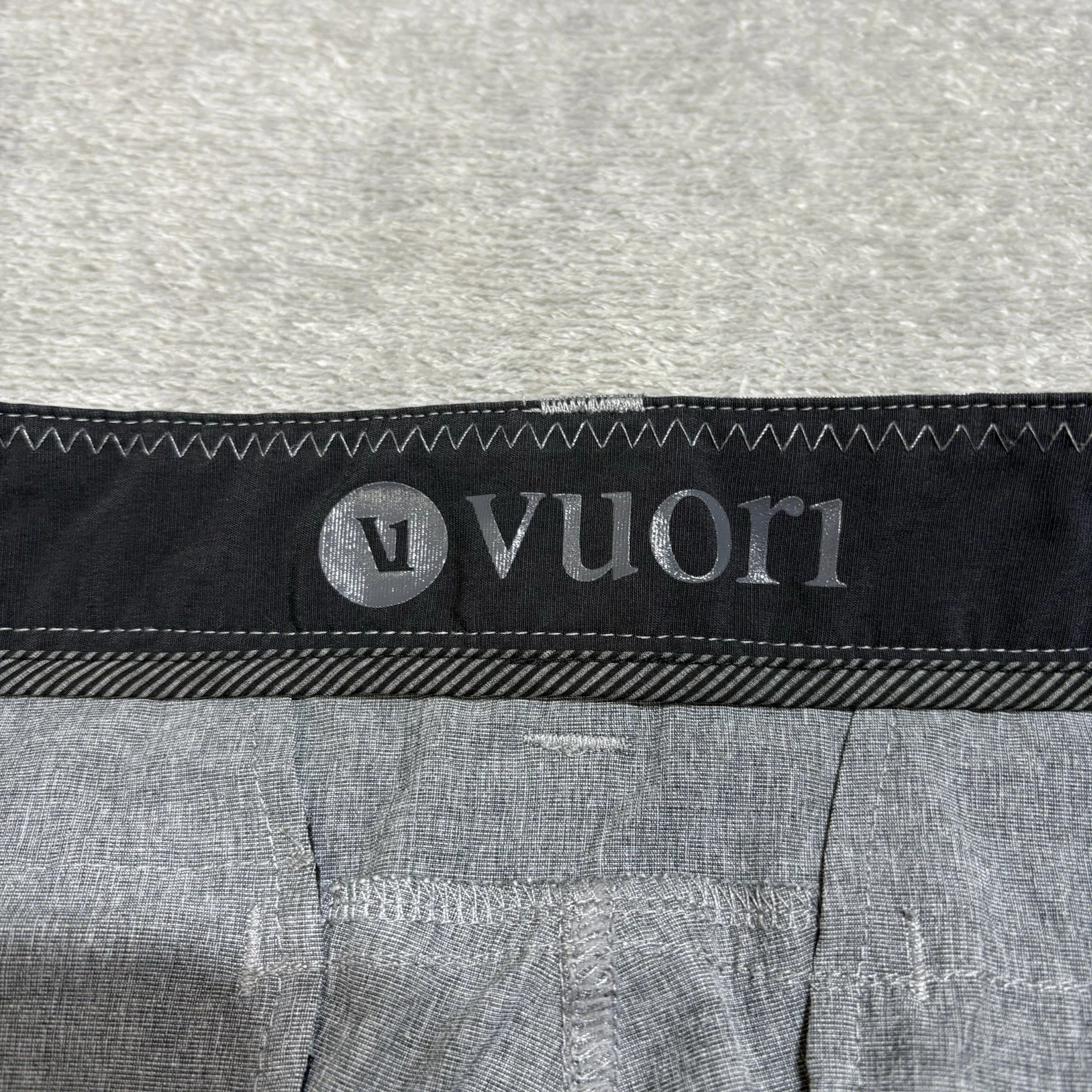 vuori aim chino performance golf casual stretch shorts