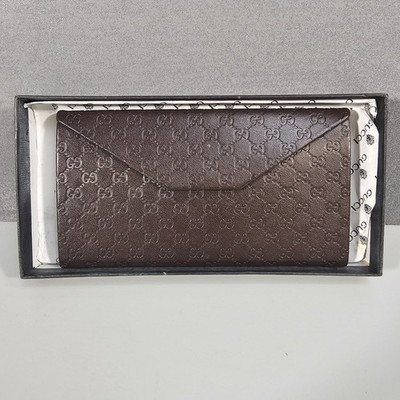 Gucci GG Monogram Fold-Over Eyeglass/Sunglass Case | eBay display picture 3