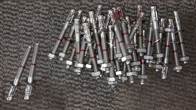 Hilti HST4-R M 10 x 100  Schwerlastanker Gewindestange Ankerbolzen 33 Stück