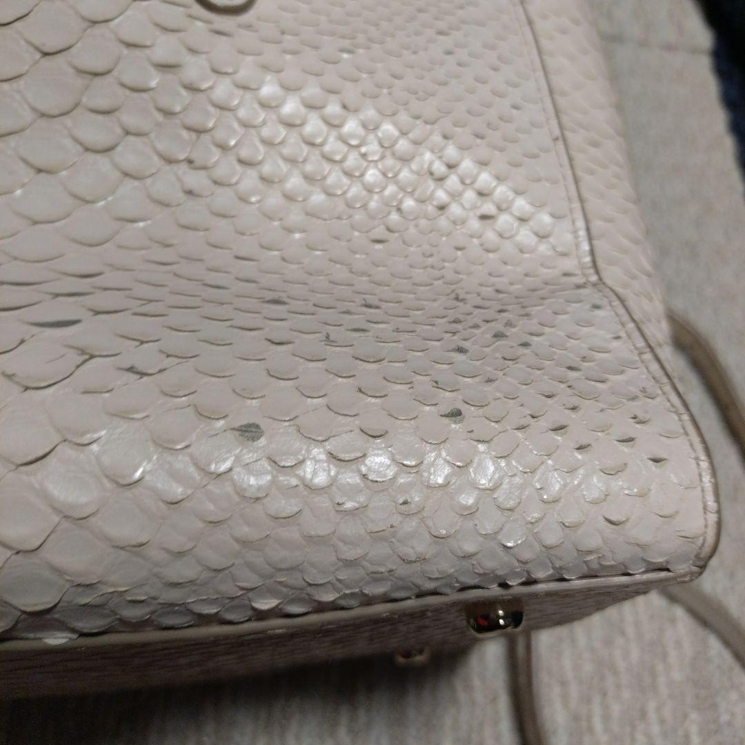 COACH 2way handbag python embossed white leather … - image 16