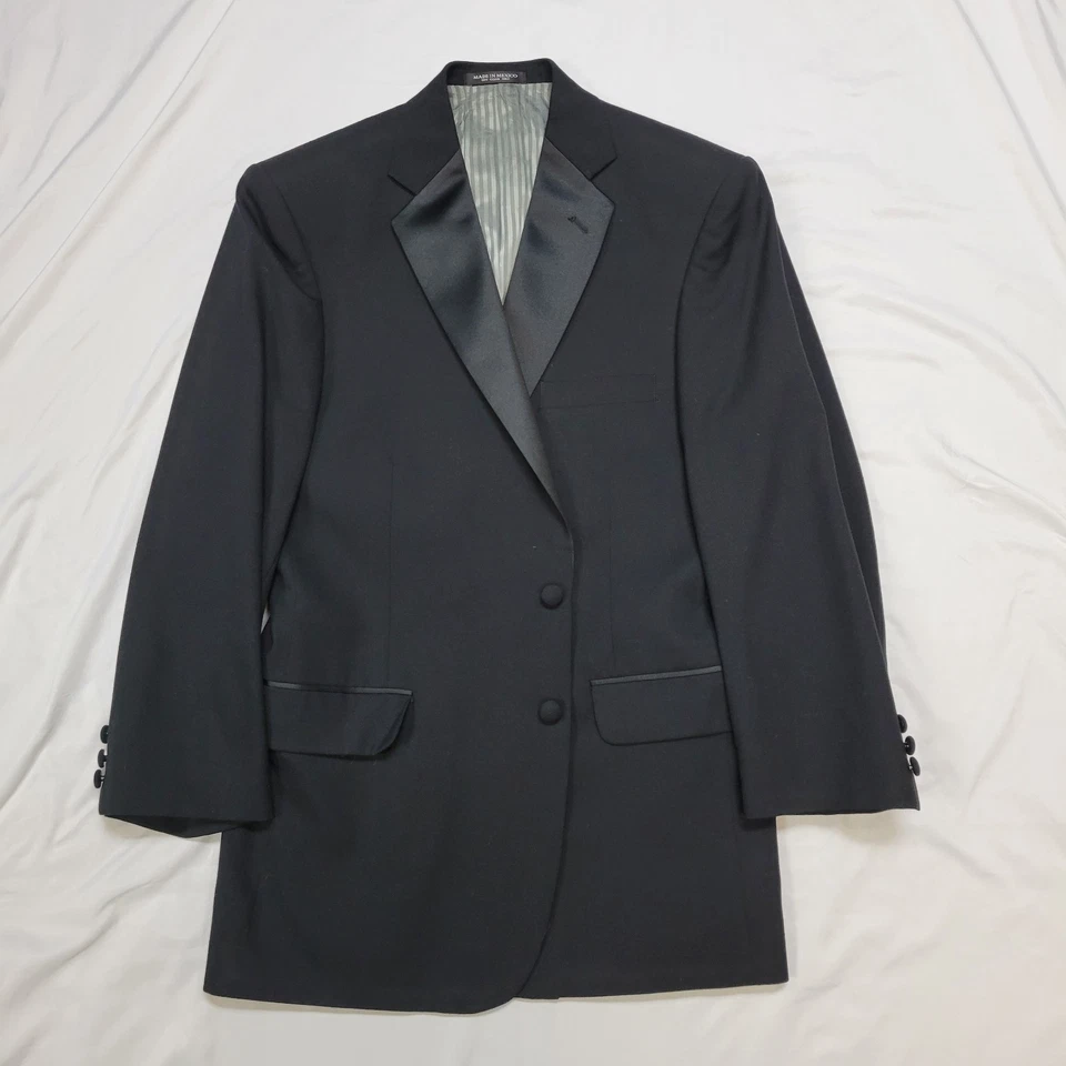 Esmoquin OSCAR DE LA RENTA Tres Piezas Lana Hombres 40R Negro Satinado Rayas Faja Foto 3 de 4