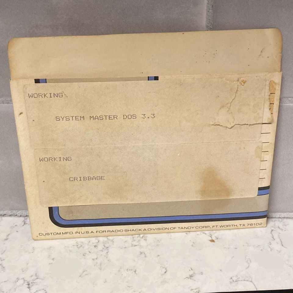 Diskware DOS 3.3 System Master Apple 1980 (16) Floppy Disk Untested As-Is - Image 3 of 3
