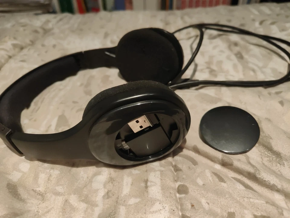 Cuffie Wireless Logitech H800 con Microfono - Immagine 2 di 4